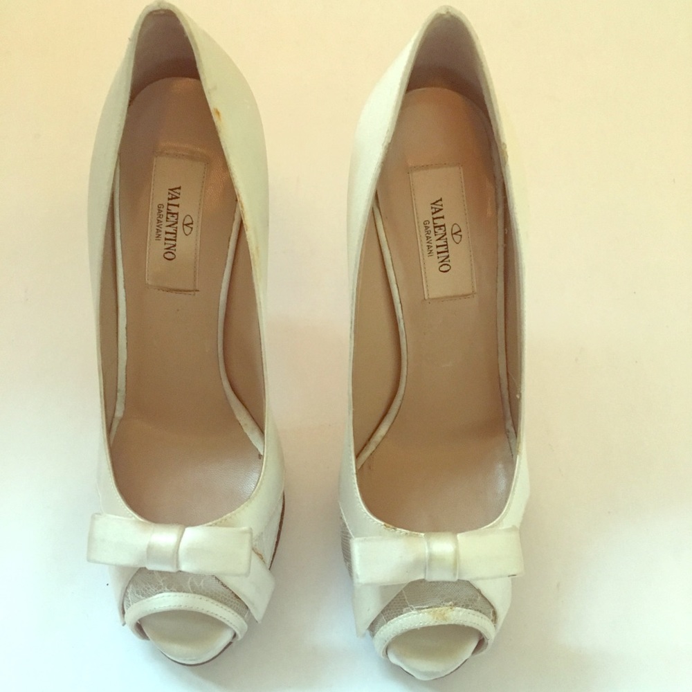Valentino Peep Toe shoes sz 6